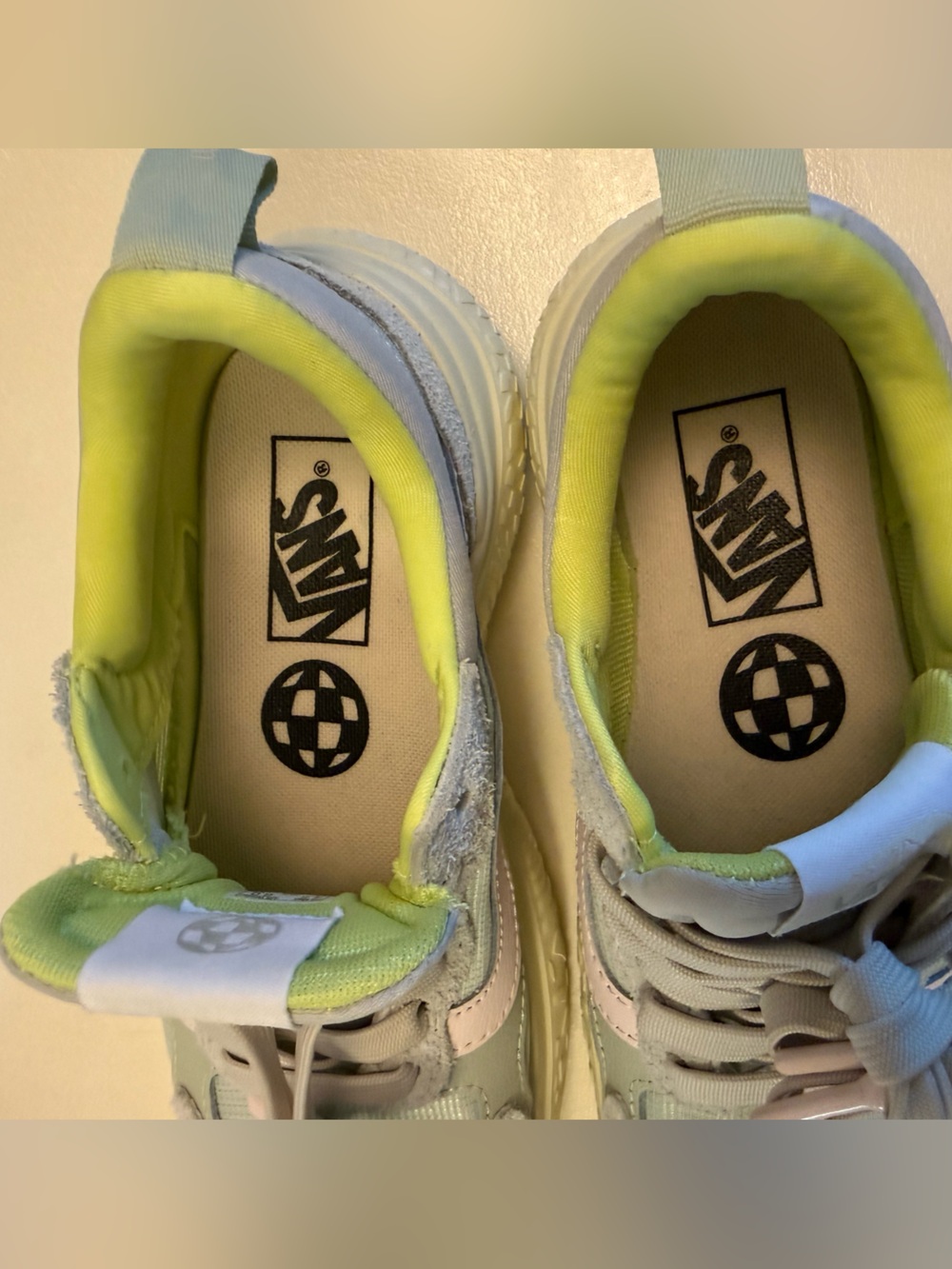 Vans Women’s UltraRange V3 Neo Mint Green Suede Sneakers Shoes Size 6 - NEW - Picture 4 of 8